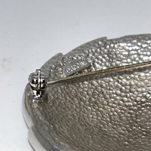 Vintage Puccini Silver-Tone Round Brooch With Textured White Center Statement - Picture 11 of 15